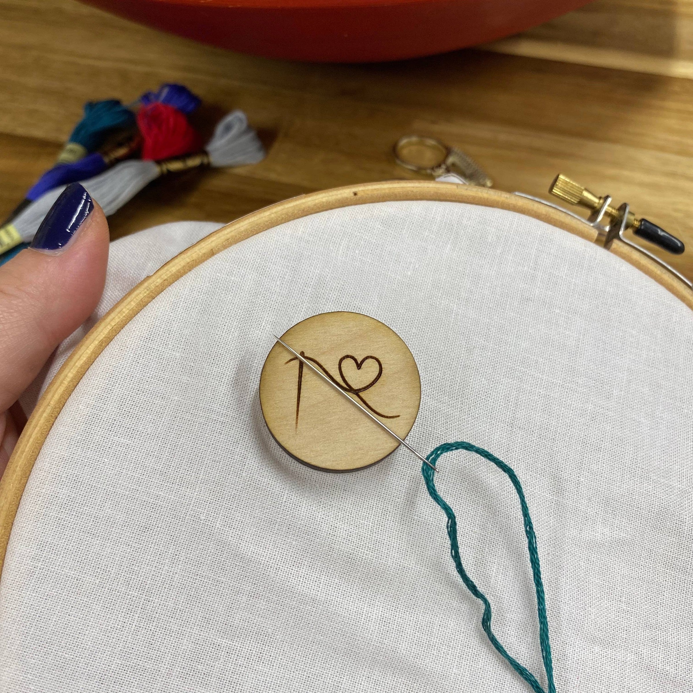 Needle With Heart Thread Needle Minder